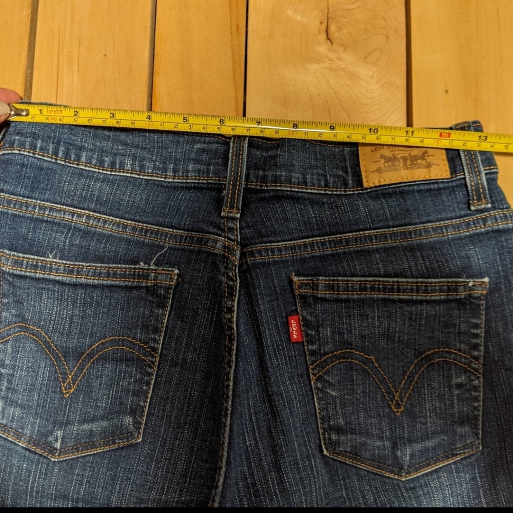 NWOT Petite Levi's cuffed shorts - Picture 7 of 9